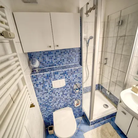 - Haus A, App 0a0401
